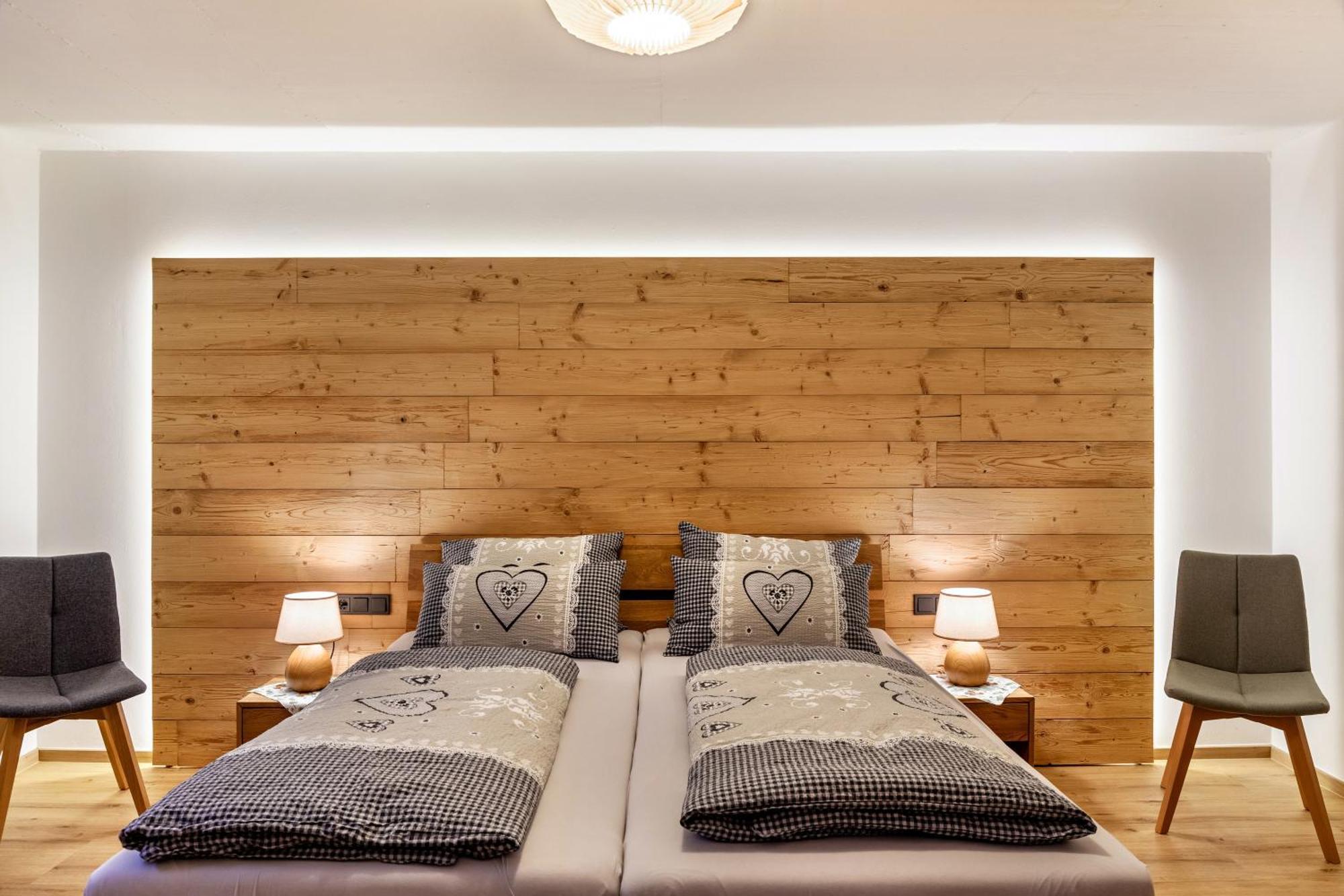 Chalet Aus Holz Garmisch-Partenkirchen Buitenkant foto